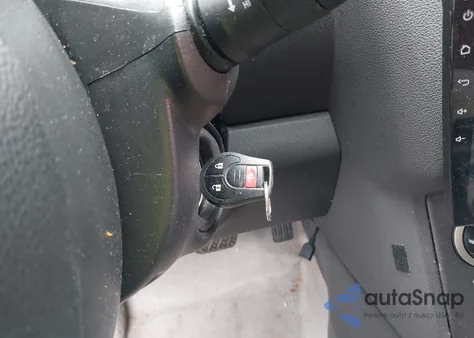 2013 Nissan Rogue S z USA, uszkodzony, nr VIN JN8AS5MT2DW538612